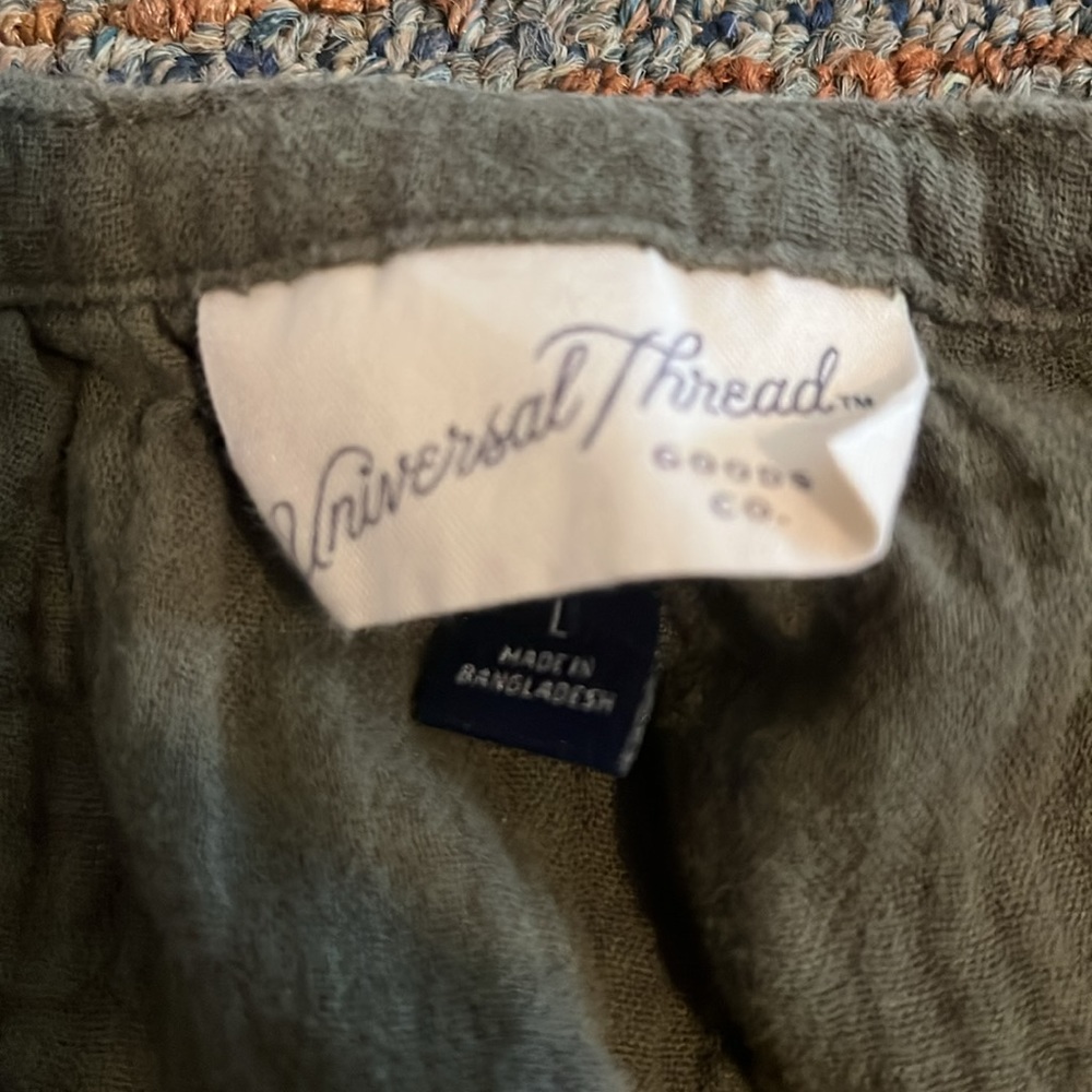 Universal Thread olive shirt. - Picture 2 of 2